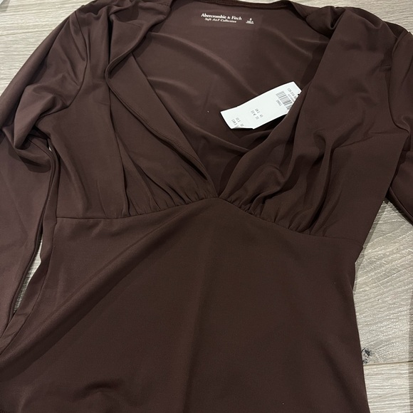 Long-Sleeve Slinky V-neck Bodysuit Abercrombie & Fitch - Picture 3 of 4